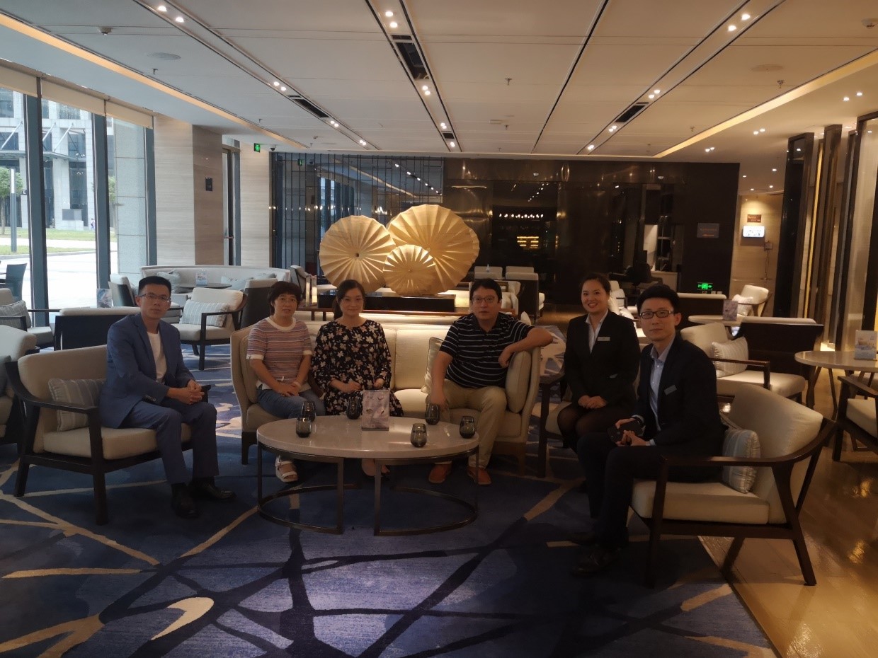 加强产教融合，践行实践育人——我院领导与酒店管理专业教师赴实习酒店走访调研